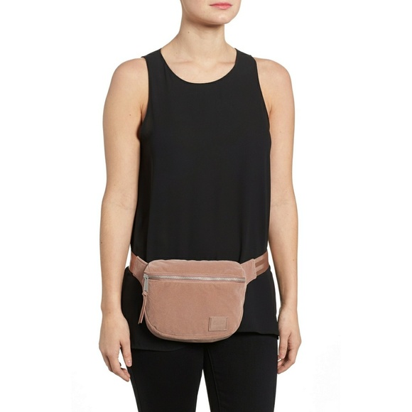 herschel fifteen belt bag